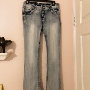 Wallflower Low-Rise Jeans